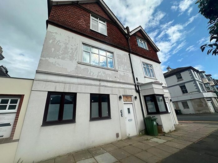 1 Bedroom Flat To Rent In Seaside, Eastbourne, East Sussex, BN22