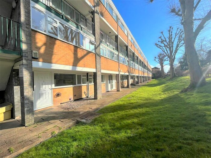 2 Bedroom Maisonette To Rent In North Orbital Road, Denham, Uxbridge, UB9
