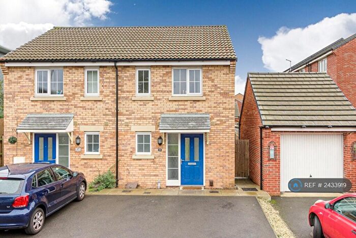 2 Bedroom Semi-Detached House To Rent In Damselfly Road, Northampton, NN4