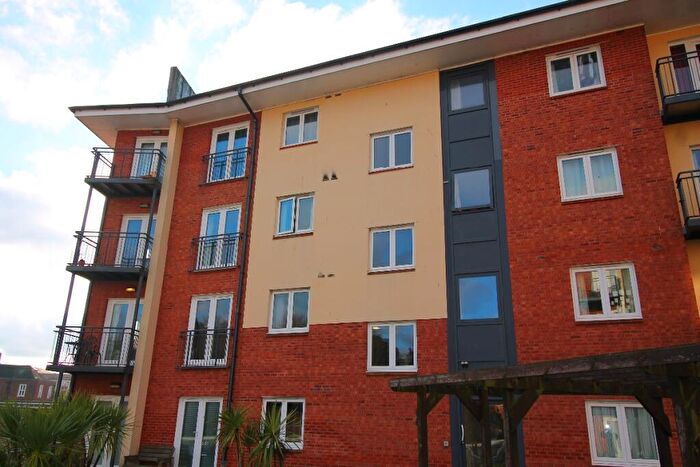 2 Bedroom Flat To Rent In Constantine House, New North Road, Exeter, EX4