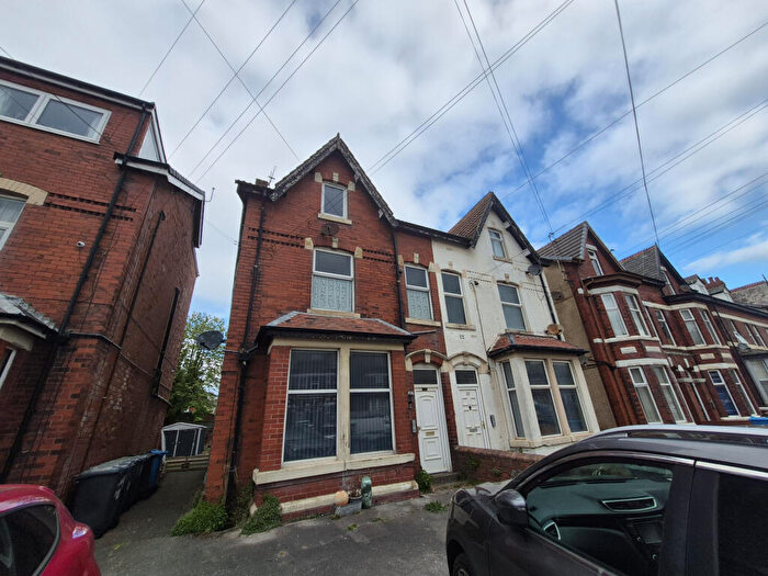 1 Bedroom Apartment To Rent In Lightburne Avenue, Lytham St. Annes, Lancashire, FY8