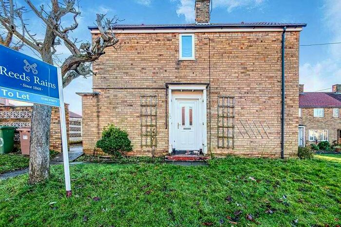 2 Bedroom Semi-Detached House To Rent In Sewerby Road, Bridlington, North Humberside, YO16