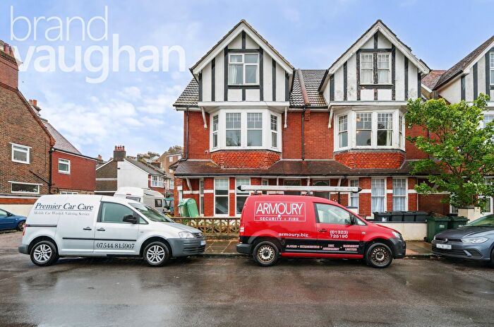 2 Bedroom Flat To Rent In Hampden Terrace, Latimer Road, Eastbourne, East Sussex, BN22