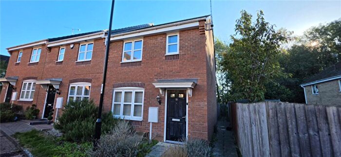 3 Bedroom End Of Terrace House For Sale In Molay Close, Tile Hill, Coventry, West Midlands, CV4