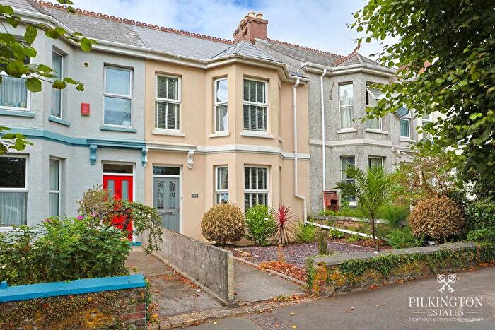 3 Bedroom Terraced House For Sale In Victoria Road, Plymouth, City Of Plymouth, PL5