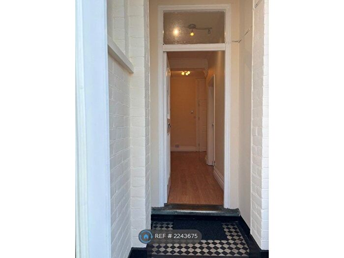 4 Bedroom Terraced House To Rent In Bertram Road, London, NW4