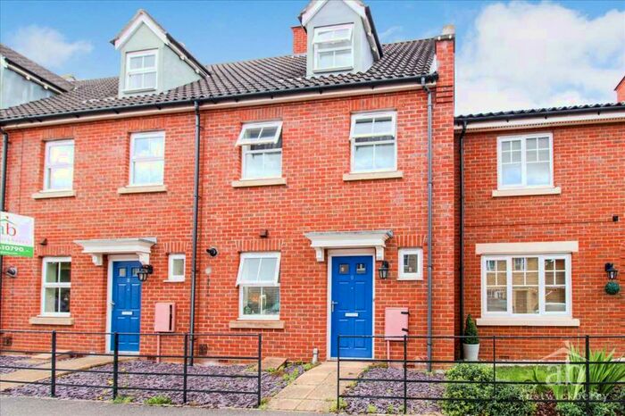 3 Bedroom Town House To Rent In Kinsey View, Ipswich, IP5