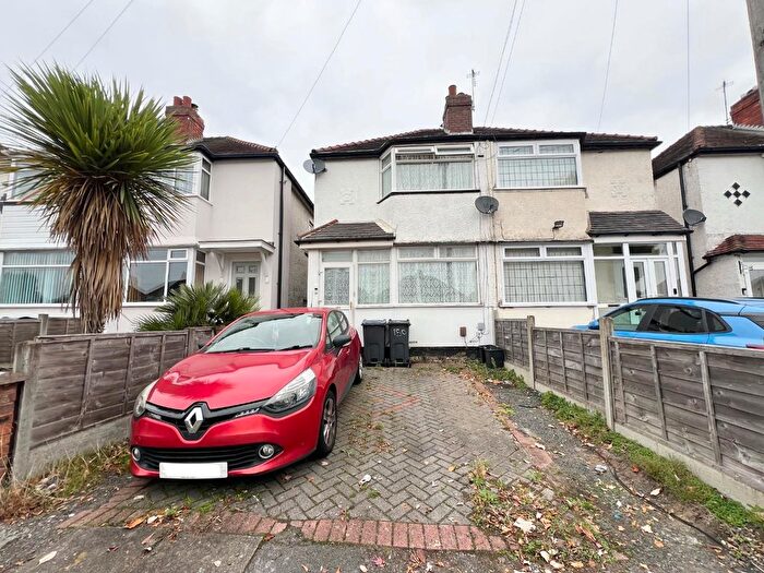 2 Bedroom Semi Detached House For Sale In Brays Road, Sheldon, Birmingham, B26