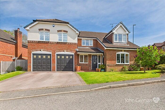 5 Bedroom Detached House For Sale In Quixhill Close, Ashbourne, DE6