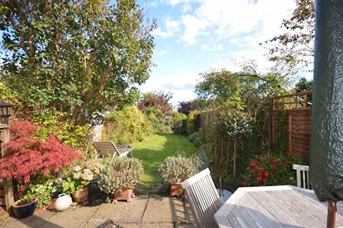 3 Bedroom Character Property For Sale In High Street Long Crendon Buckinghamshire, HP18