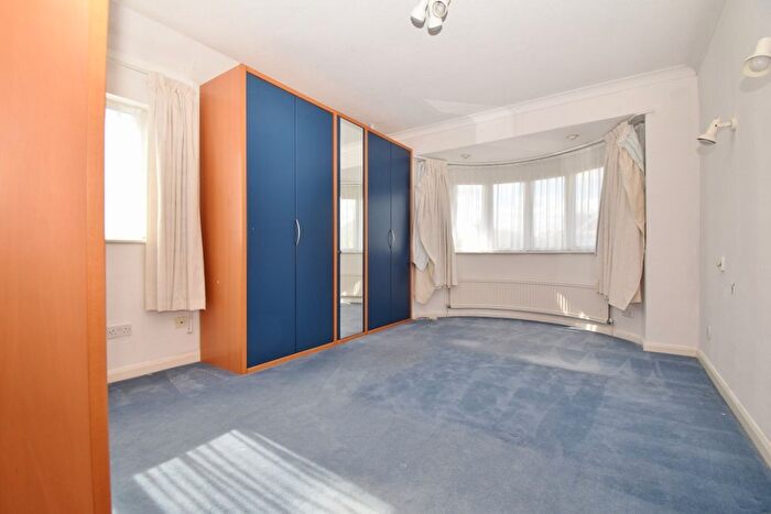 4 Bedroom Semi-detached House To Rent In Hill Road, Pinner, HA5