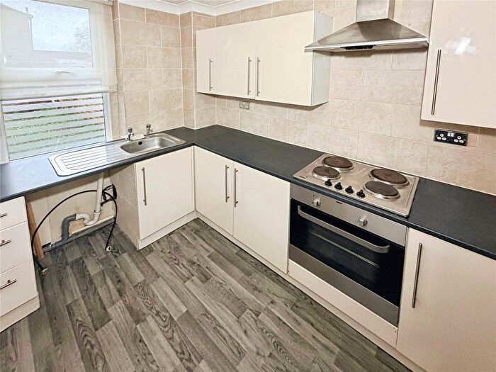 2 Bedroom Terraced House For Sale In Shadyside, Doncaster, DN4