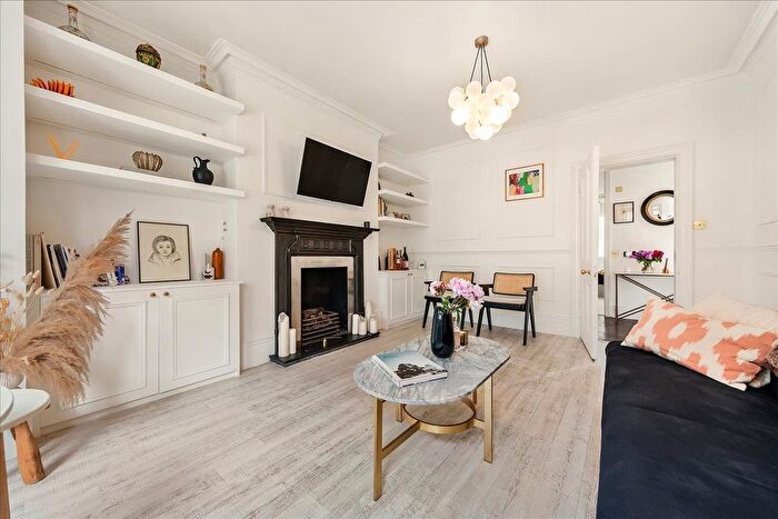 2 Bedroom Flat For Sale In Charleville Mansions, West Kensington, London, W14