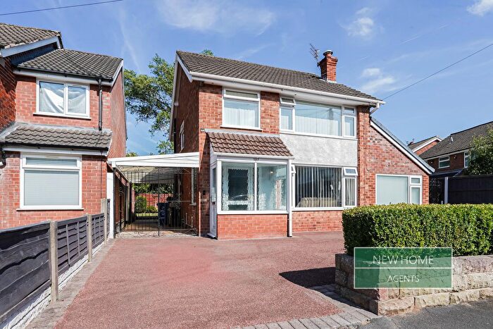 3 Bedroom Detached House For Sale In Baslow Drive, Heald Green, Cheadle, SK8