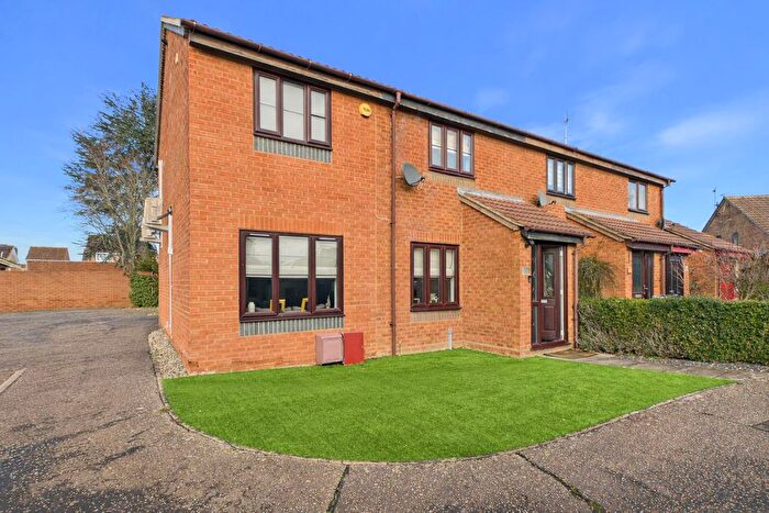 3 Bedroom End Terrace House For Sale In Rubens Gate, Springfield, Chelmsford, CM1