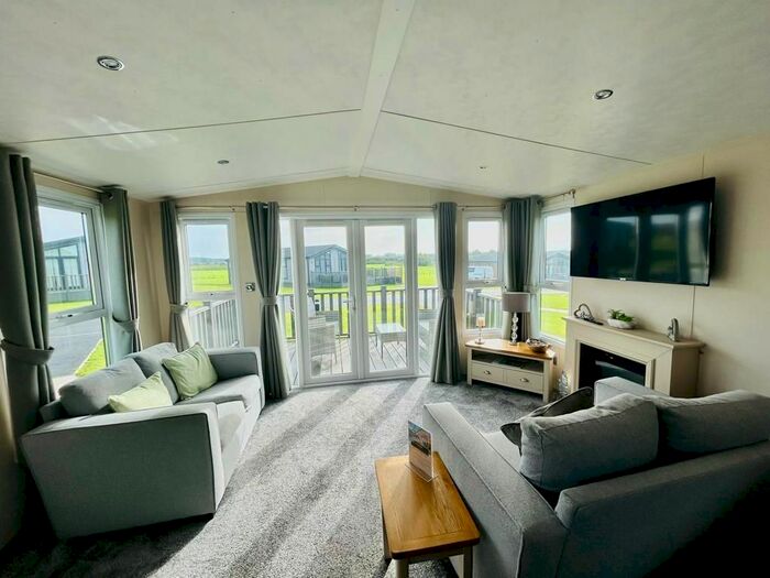 2 Bedroom Lodge For Sale In Norwood Lodge, Fitling, Burton Pidsea, HU12