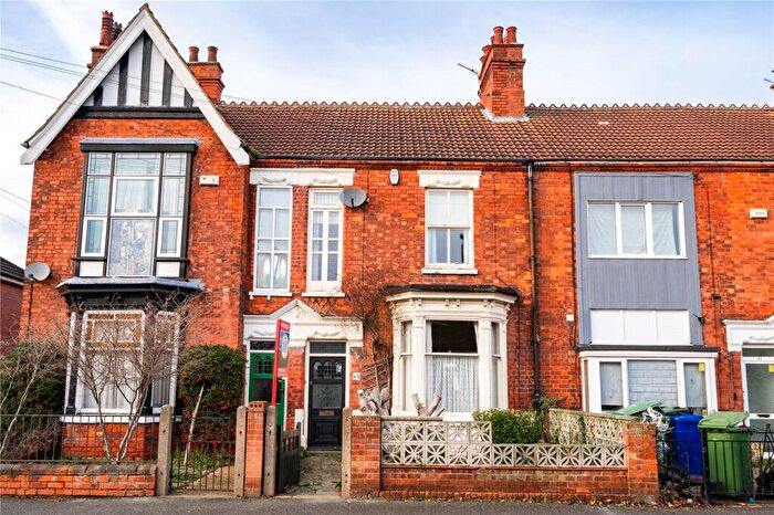 4 Bedroom Terraced House For Sale In Littlefield Lane, Grimsby, Lincolnshire, DN34