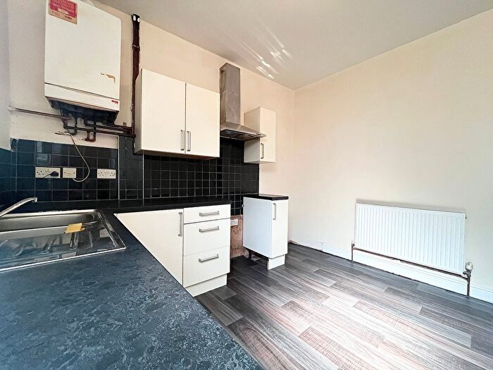 2 Bedroom Property To Rent In Emily Street, Keighley, BD21