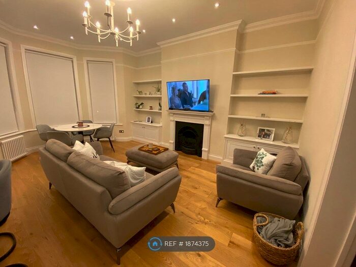 1 Bedroom Flat To Rent In Addison Gardens, London, W14