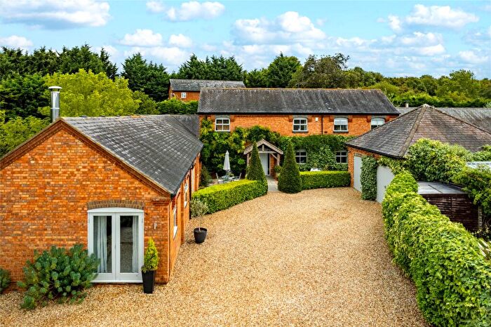 5 Bedroom Barn Conversion For Sale In Russwell Lane, Little Brickhill, Milton Keynes, Buckinghamshire, MK17