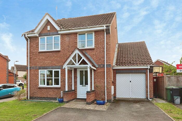 4 Bedroom Detached House For Sale In Wheatfield Drive, Bradley Stoke, Bristol, BS32