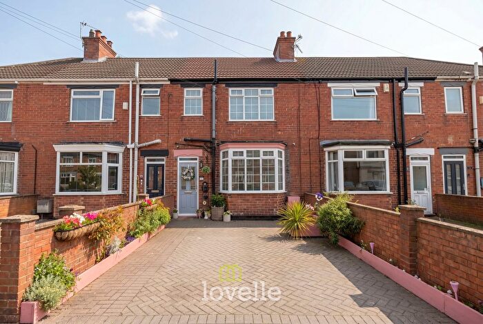 3 Bedroom Terraced House For Sale In Phyllis Avenue, Grimsby, DN34