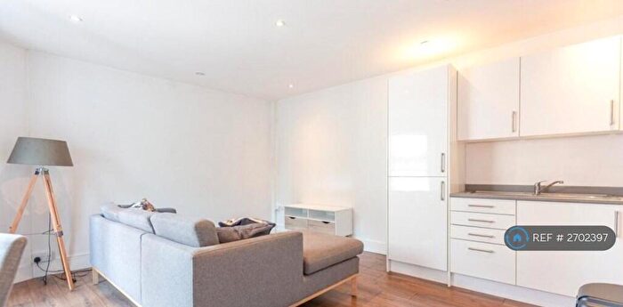 1 Bedroom Flat To Rent In Atlas Court, Bristol, BS2