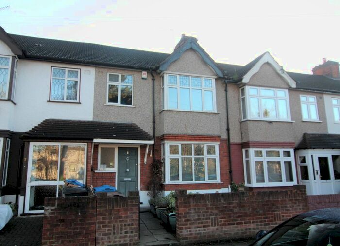 3 Bedroom Terraced House To Rent In Caesars Walk, Mitcham CR4