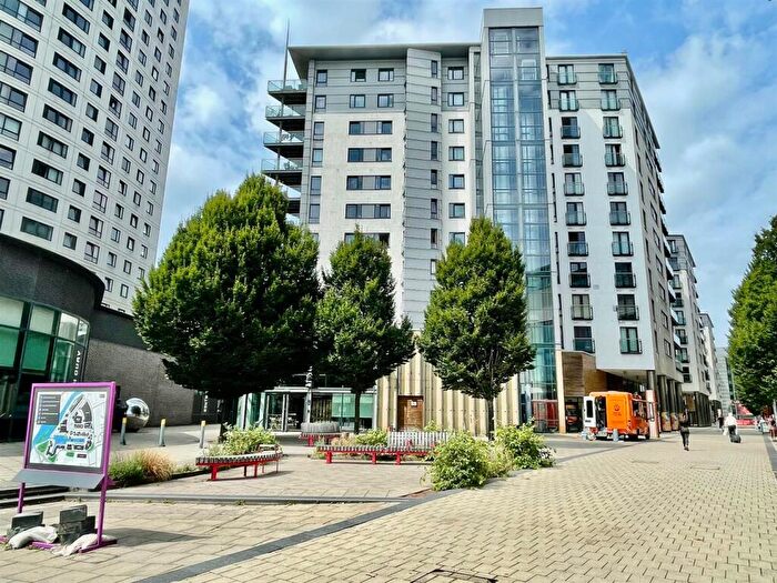 2 Bedroom Apartment To Rent In McClintock House, The Boulevard, Leeds, LS10