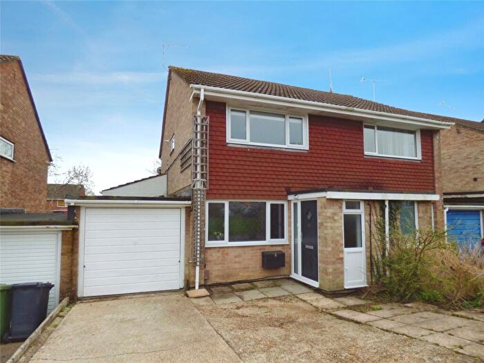 2 Bedroom Semi-Detached House For Sale In Noble Road, Hedge End, Southampton, SO30