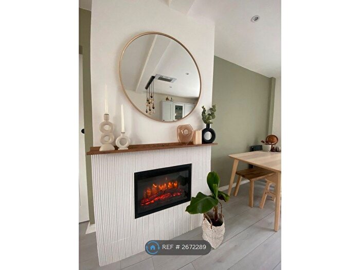 1 Bedroom Flat To Rent In Rowdown Crescent, New Addington, Croydon, CR0