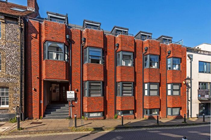 2 Bedroom Flat To Rent In St. Clement Street, Winchester, SO23