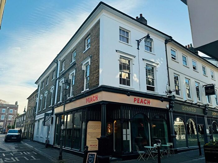 1 Bedroom Flat To Rent In Fore Street, Hertford, SG14