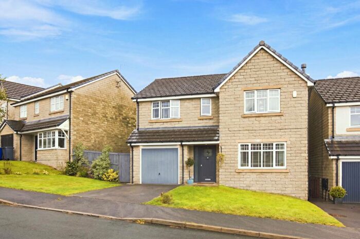 4 Bedroom Detached House For Sale In Siskin Avenue, Bacup, OL13