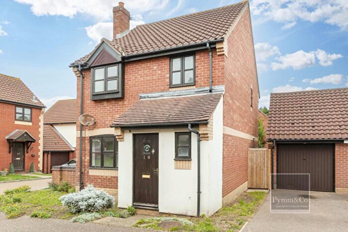 3 Bedroom Detached House For Sale In Woodhouse Close, Sheringham, NR26