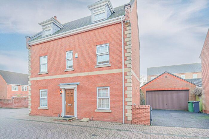 4 Bedroom Detached House For Sale In Kerr Lane, Shirley, B90