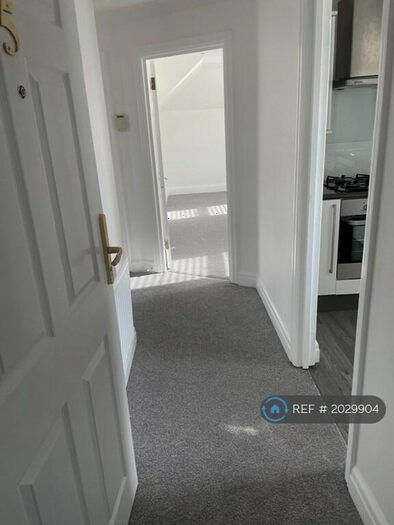 2 Bedroom Penthouse To Rent In Charlotte Mews, Esher, KT10