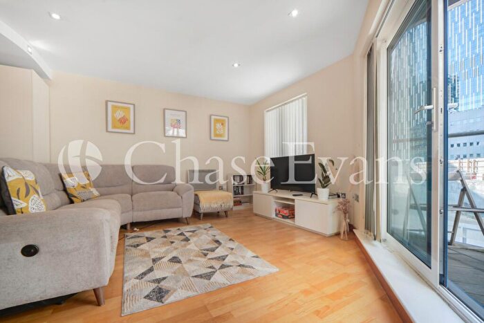 2 Bedroom Flat For Sale In Cuba Street, Canary Wharf, London, E14