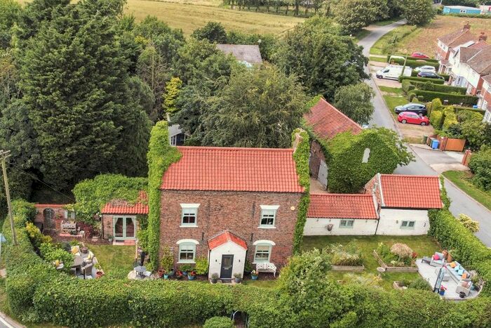 5 Bedroom Detached House For Sale In North End, Roos, Hull, East Riding Of Yorkshire, HU12