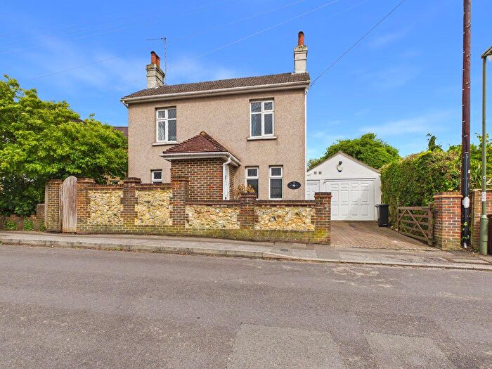 4 Bedroom Detached House For Sale In Addison Road, Caterham On The Hill, CR3