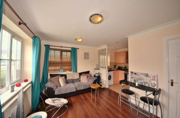 1 Bedroom Detached House To Rent In Clos Gerallt, Llanbadarn Fawr, Aberystwyth, SY23