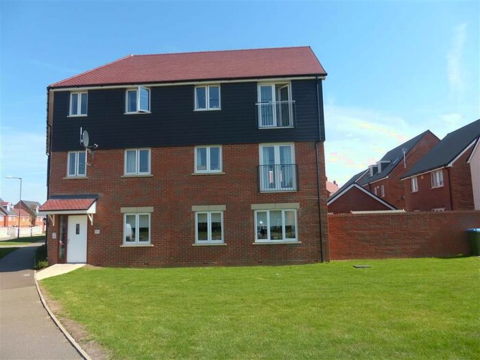 2 Bedroom Flat To Rent In Paradise Orchard, Aylesbury, HP18