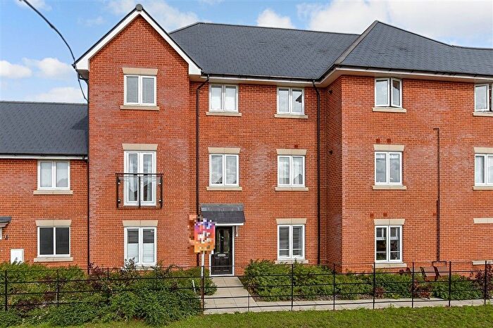 2 Bedroom Flat For Sale In Buffs Road, Canterbury, Kent, CT1