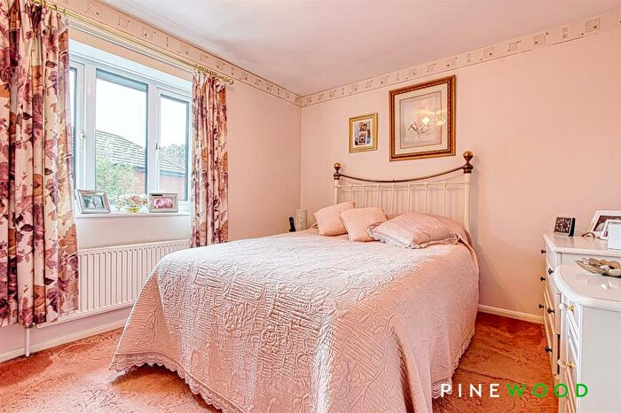 2 Bedroom Semi-Detached House For Sale In Old School Lane, Calow, Chesterfield, Derbyshire, S44