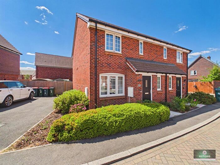 2 Bedroom House To Rent In Eames Way, Crawley, RH10