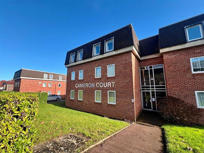 2 Bedroom Flat For Sale In St. Andrews Road, Malvern, WR14