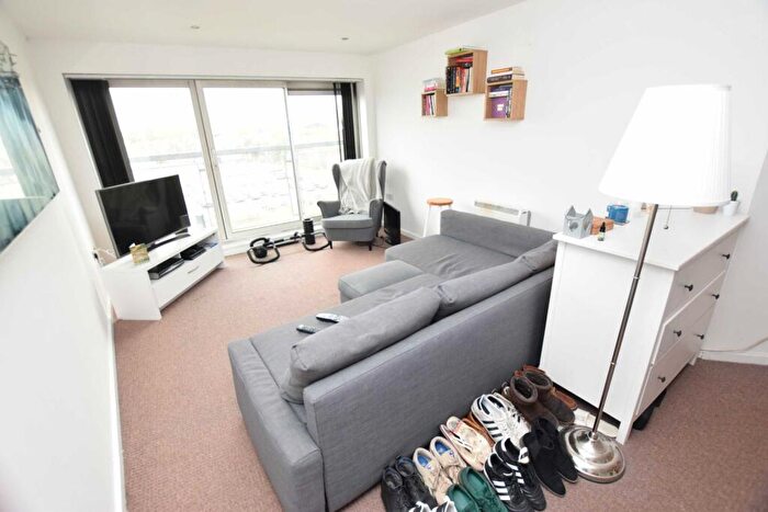 2 Bedroom Flat To Rent In The Citadel, Ludgate Hill, Manchester, M4