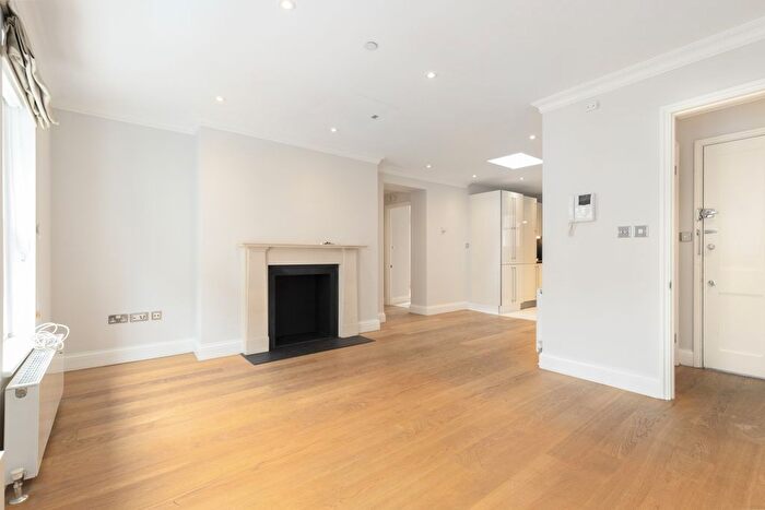 2 Bedroom Flat To Rent In Seymour Place, London, W1H