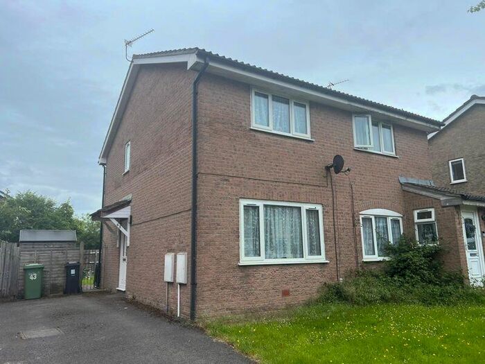 2 Bedroom Semi-Detached House To Rent In Breaches Gate, Bristol, BS32