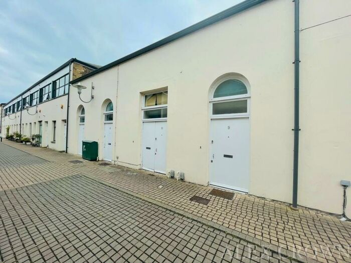 1 Bedroom Terraced House To Rent In Island Centre Way, Enfield, EN3